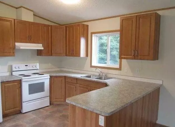 Peace River, AB T8S1P3,10334 93 ST