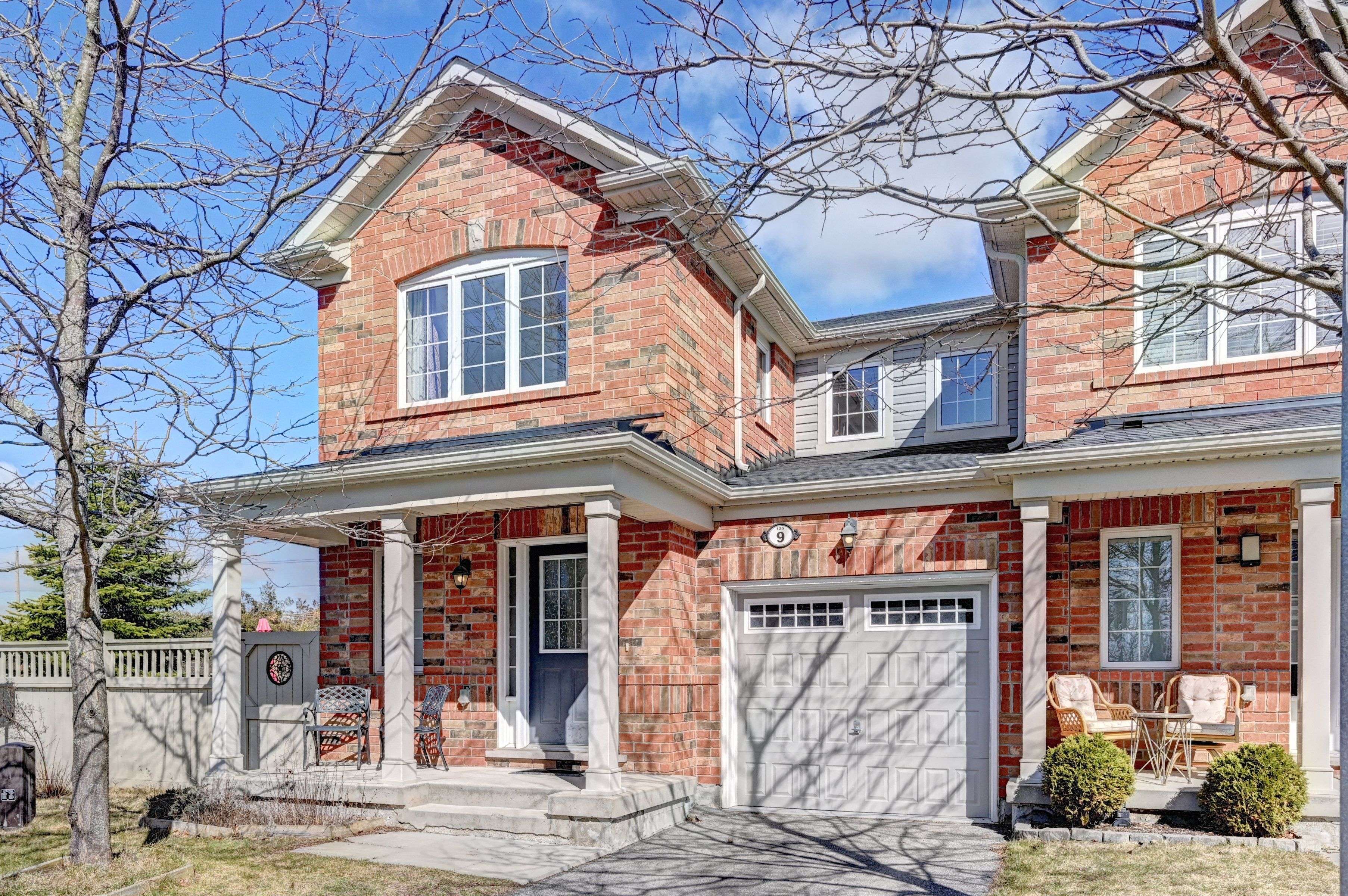 Cambridge, ON N3C 0G2,125 Blackbridge RD #9