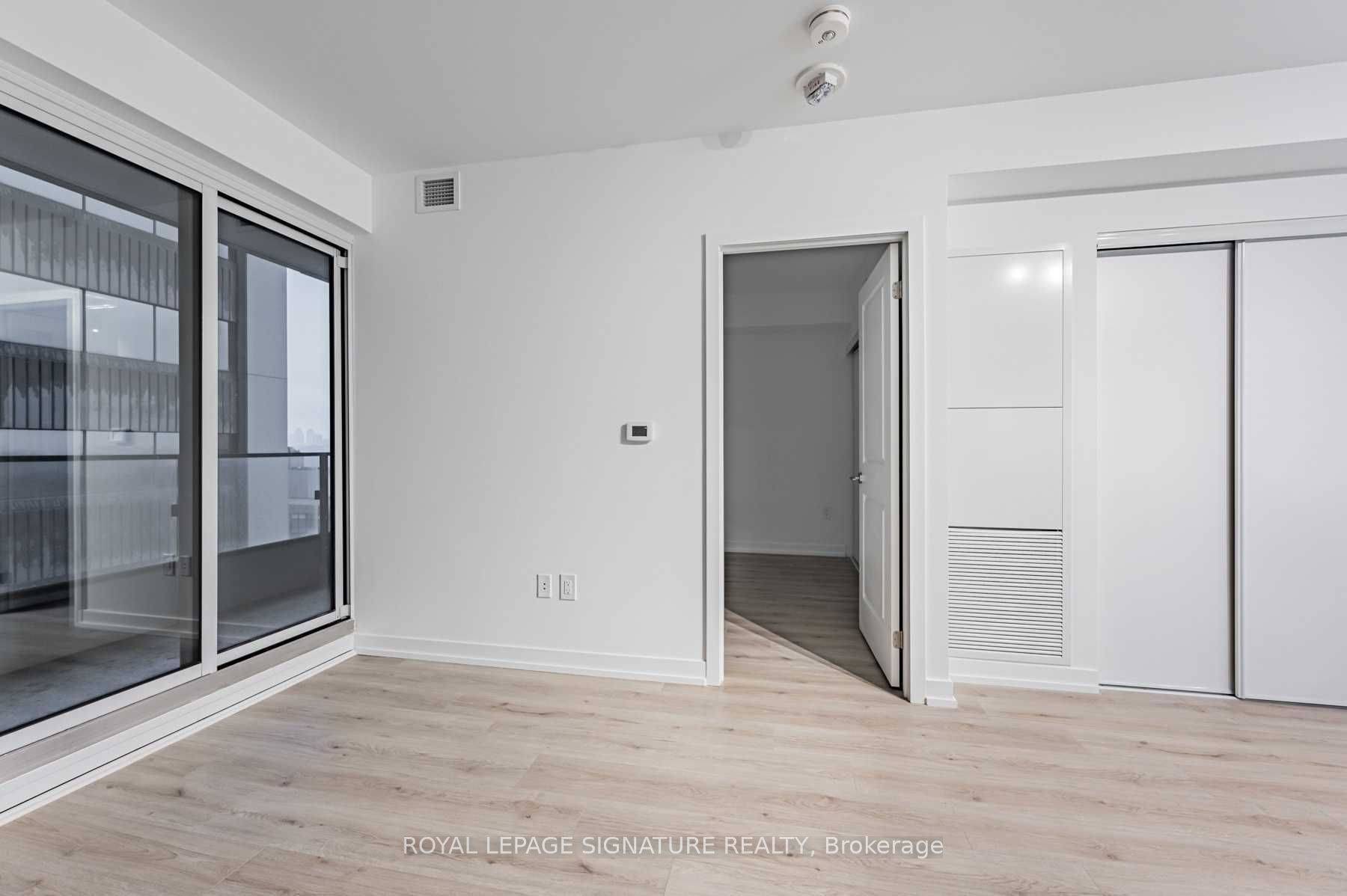 Toronto C08, ON M4W 0B4,395 Bloor ST E #2103