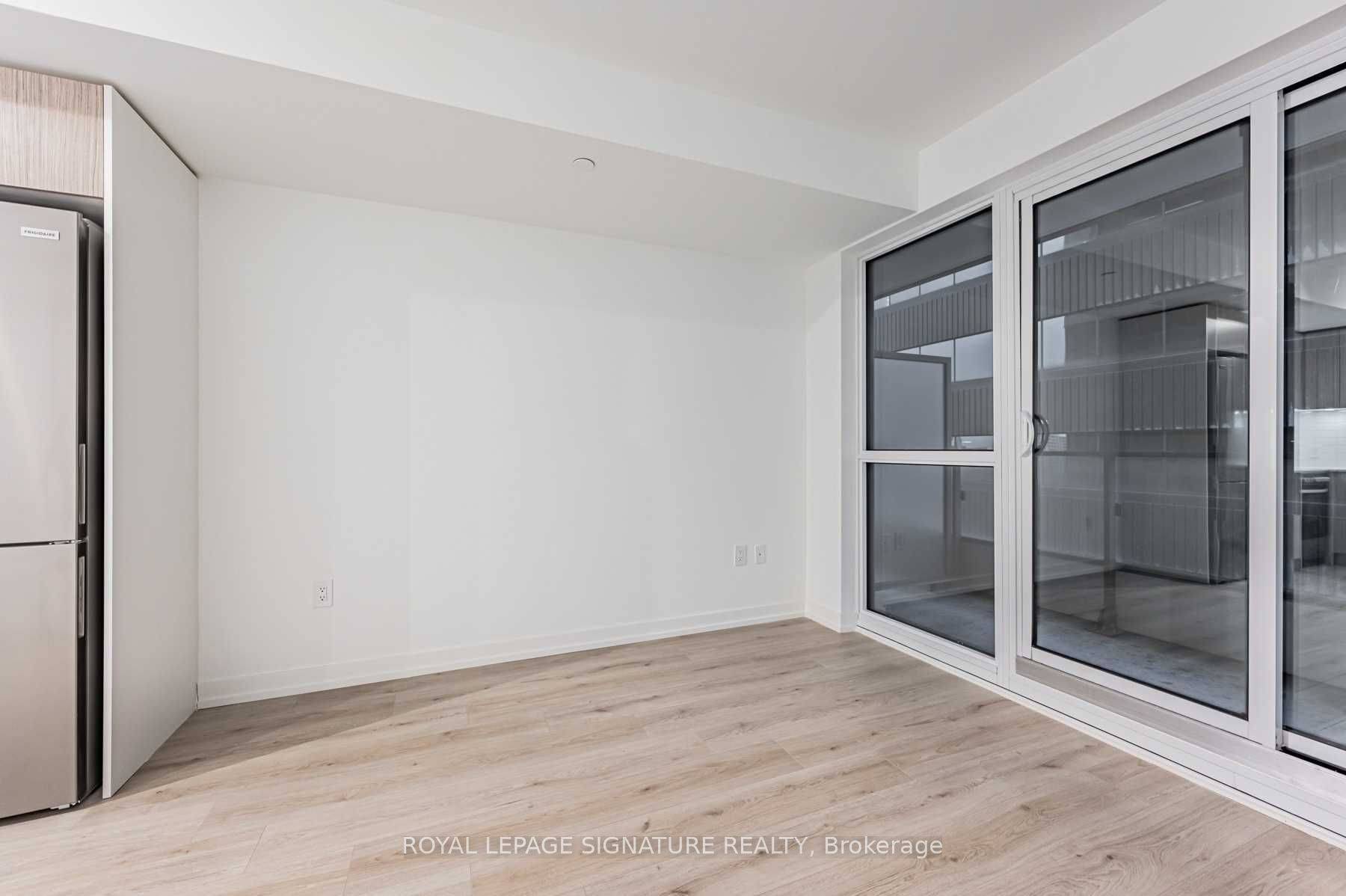Toronto C08, ON M4W 0B4,395 Bloor ST E #2103
