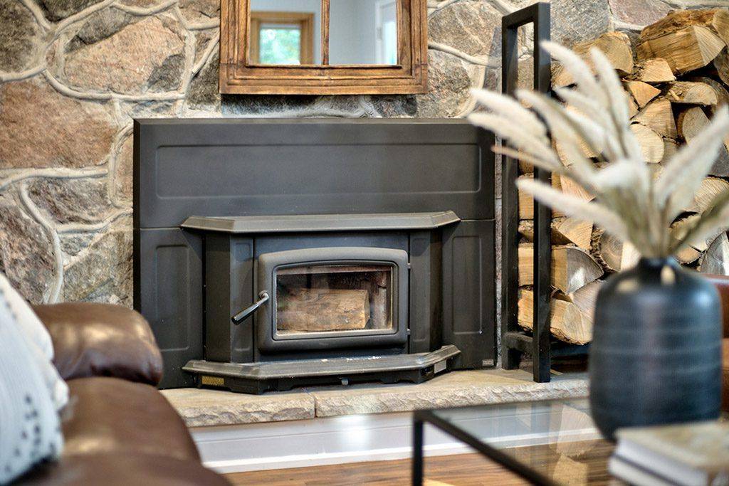 Blue Mountains, ON N0H 1J0,128 TESKEY DR