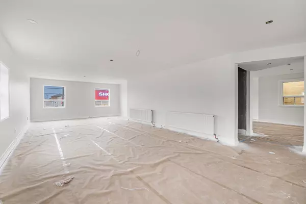 Toronto W04, ON M6E 2L3,2242 Eglinton AVE #2B