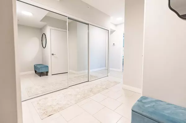 Guelph, ON N1E 0P5,53 Arthur ST S #415