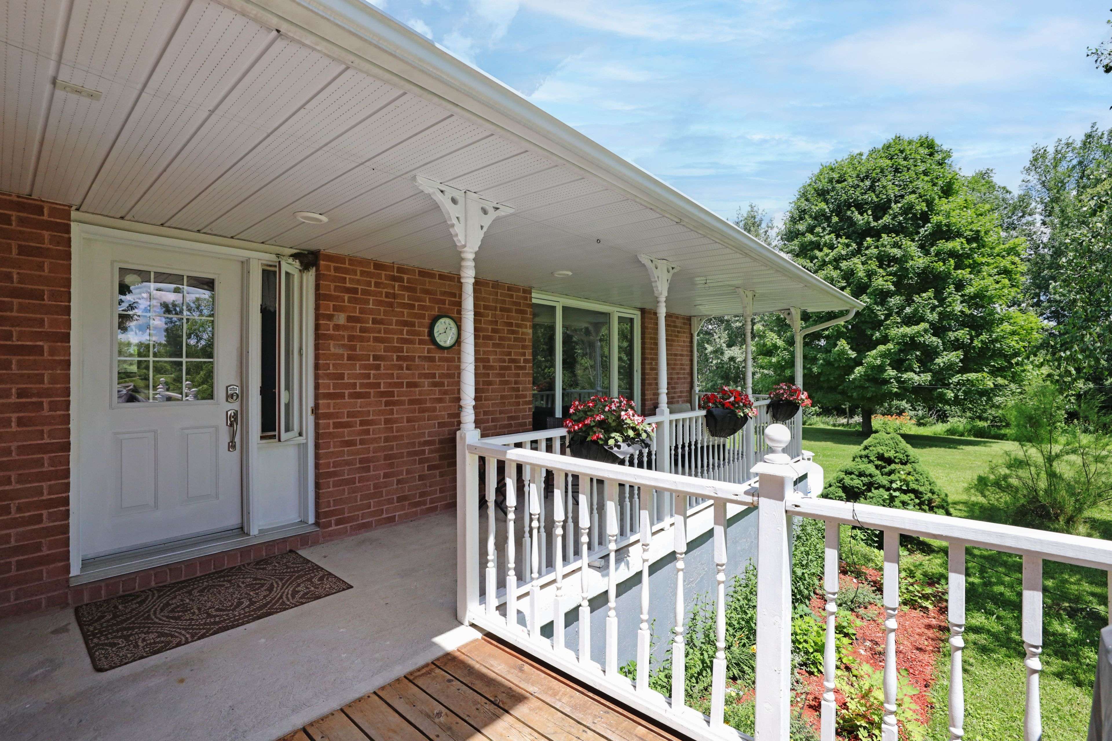 Rideau Lakes, ON K0G 1L0,42 STRICKLAND RD