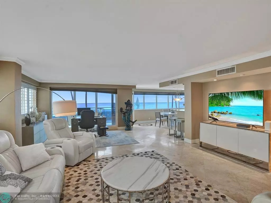 Fort Lauderdale, FL 33308,3430 Galt Ocean DR #106