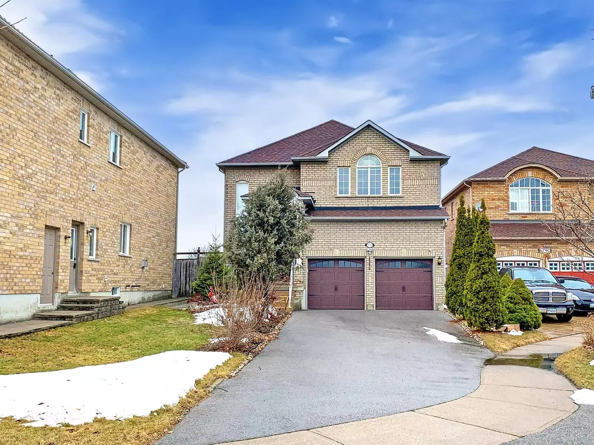 Mississauga, ON L5W 1T4,6786 Kazoo CT