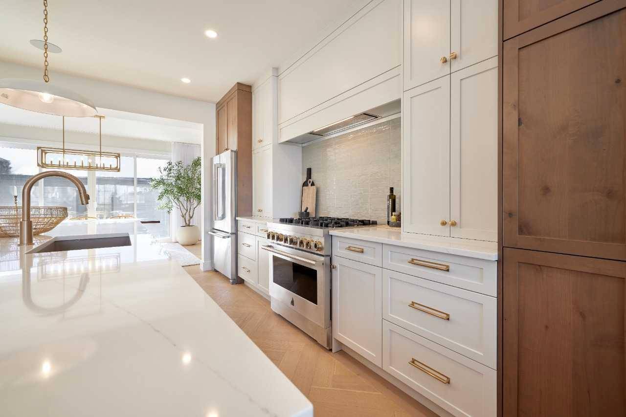 Calgary, AB T3E8H4,219 Calais DR Southwest