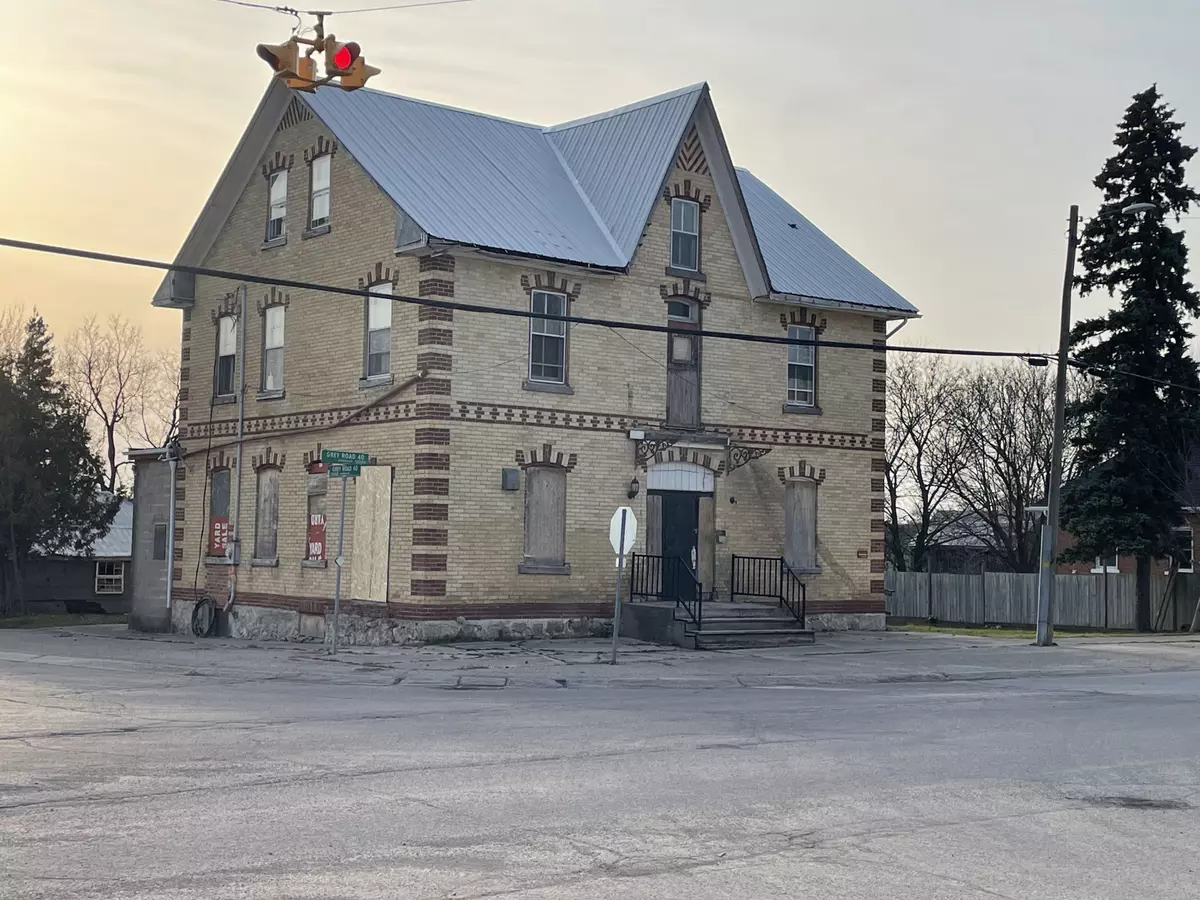 Chatsworth, ON N0H 1K0,136188 Grey Rd 40 N/A