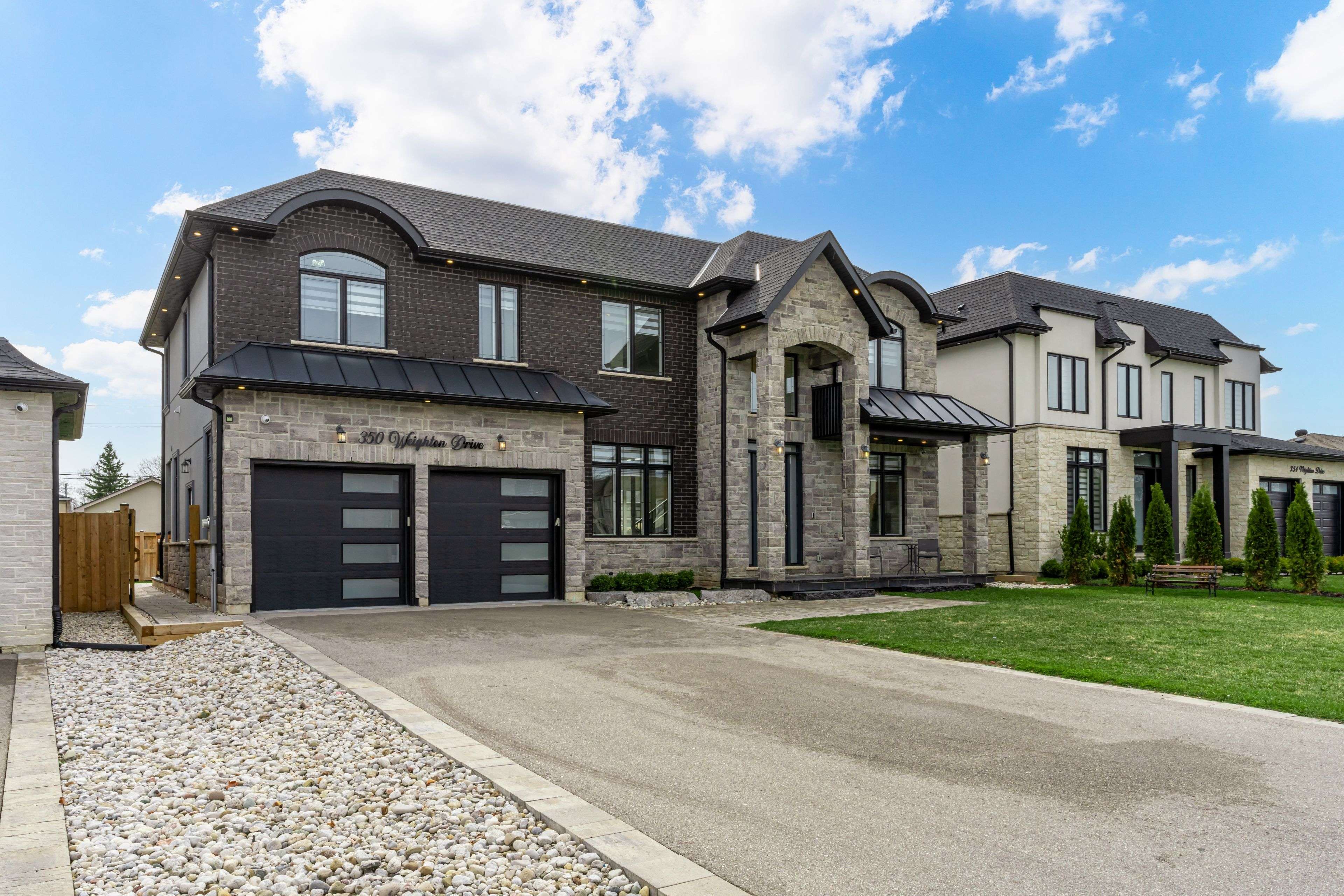 Oakville, ON L6K 2R4,350 Weighton DR