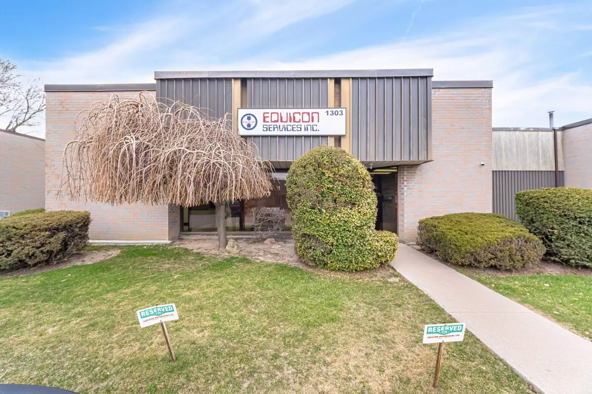 Mississauga, ON L4W 1R1,1303 Matheson BLVD E