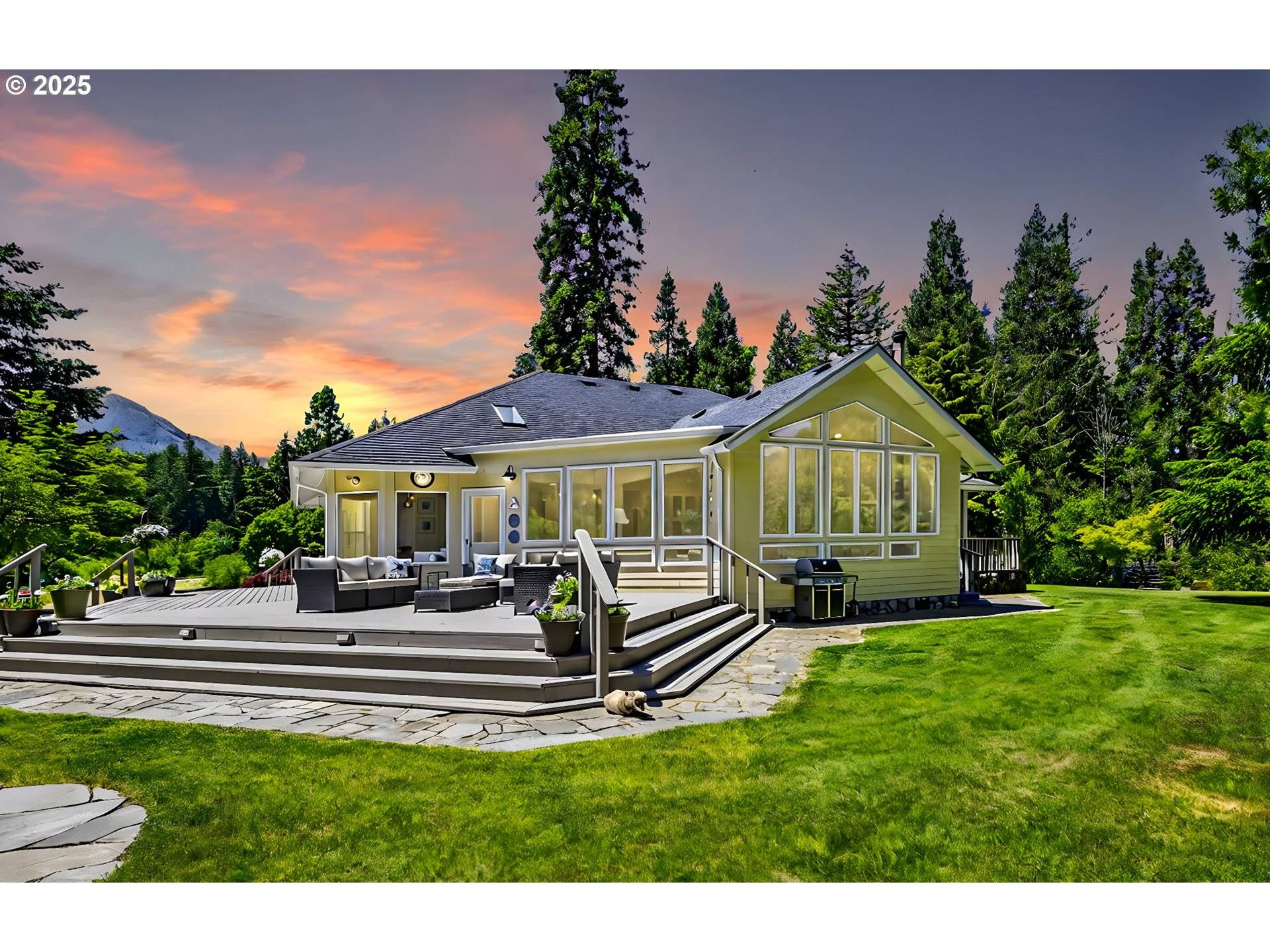 91569 DEARBORN ISLAND RD, Blue River, OR 97413