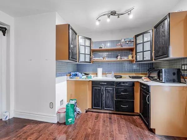 Brampton, ON L6W 1W6,18 Armstrong ST