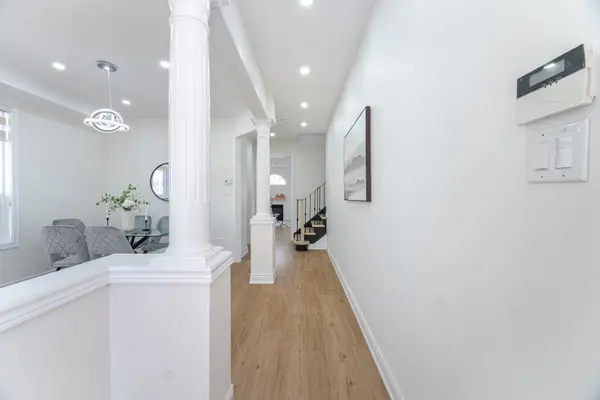 Milton, ON L9T 6R8,394 Black DR