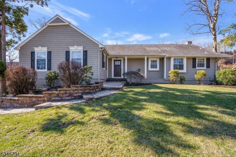 10 Powder Horn Dr, Morris Twp., NJ 07960