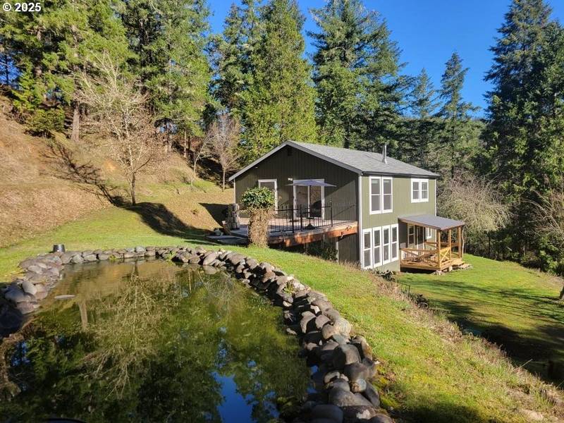 2765 DAYS CREEK RD, Days Creek, OR 97429