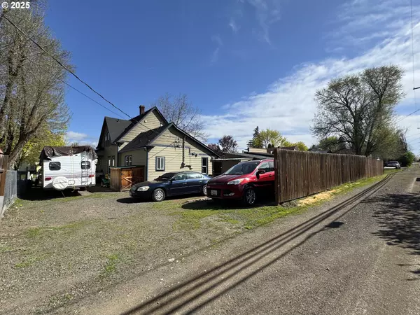 Goldendale, WA 98620,404 E MAIN ST