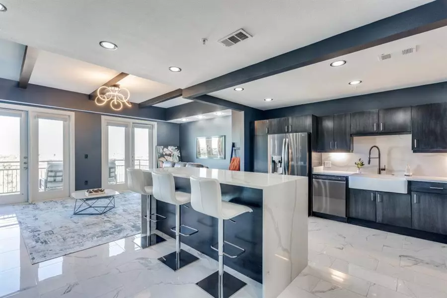 5055 Addison Circle #703, Addison, TX 75001