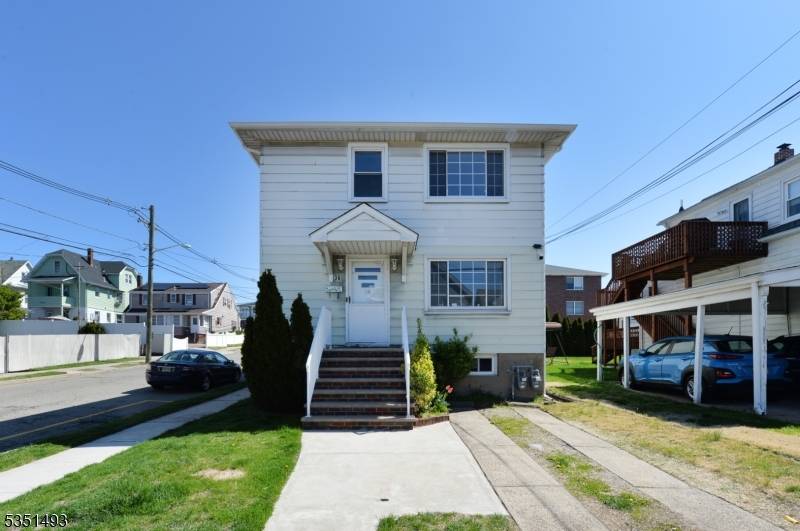 36 Scudder St, Garfield City, NJ 07026