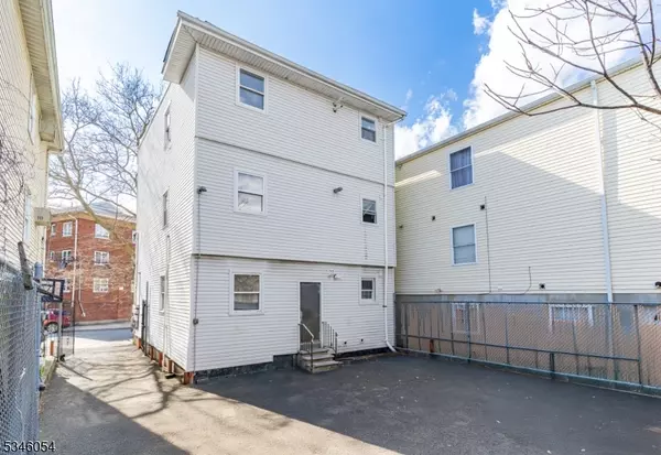 Newark City, NJ 07105,76 Vincent St