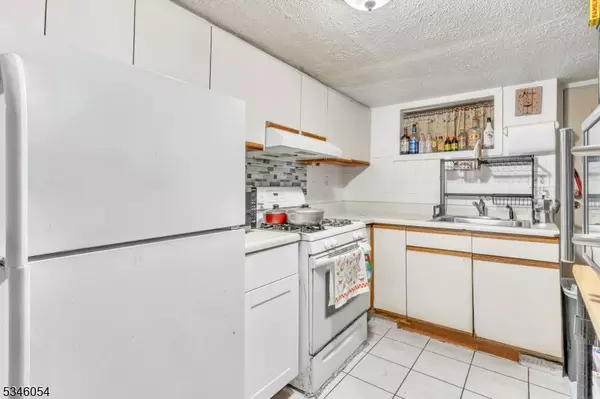 Newark City, NJ 07105,76 Vincent St