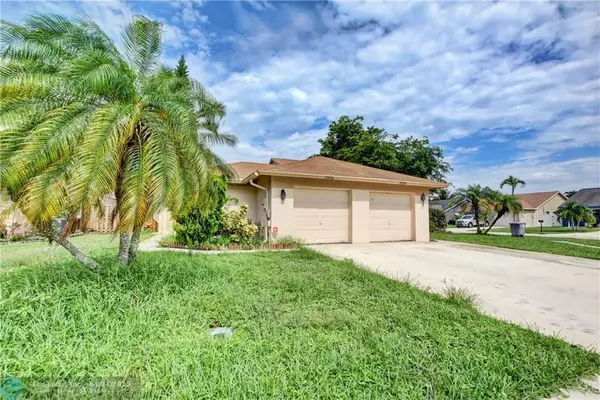 7958 Piper Lane, Lake Worth, FL 33463