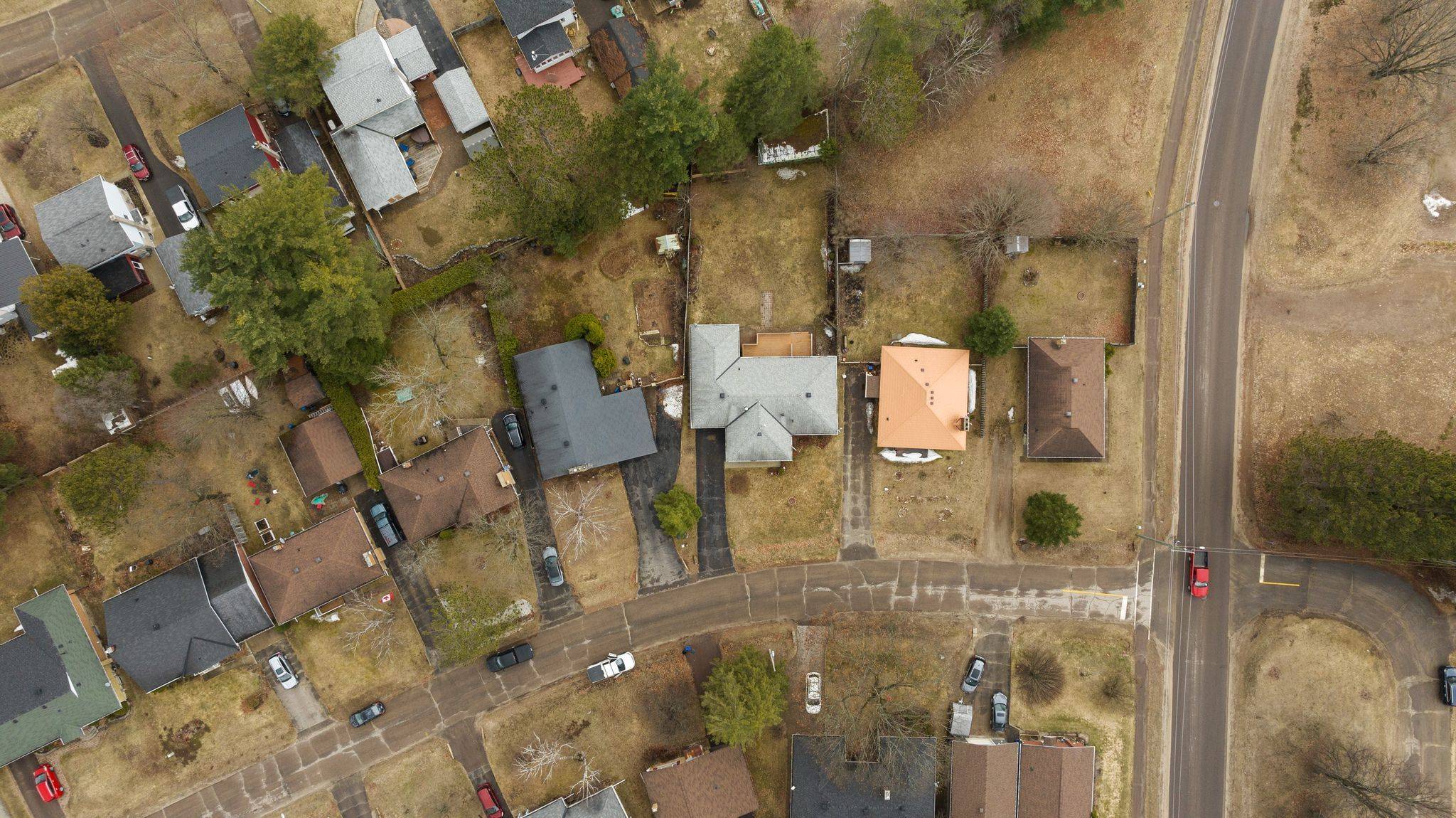 Deep River, ON K0J 1P0,47 Highland CRES