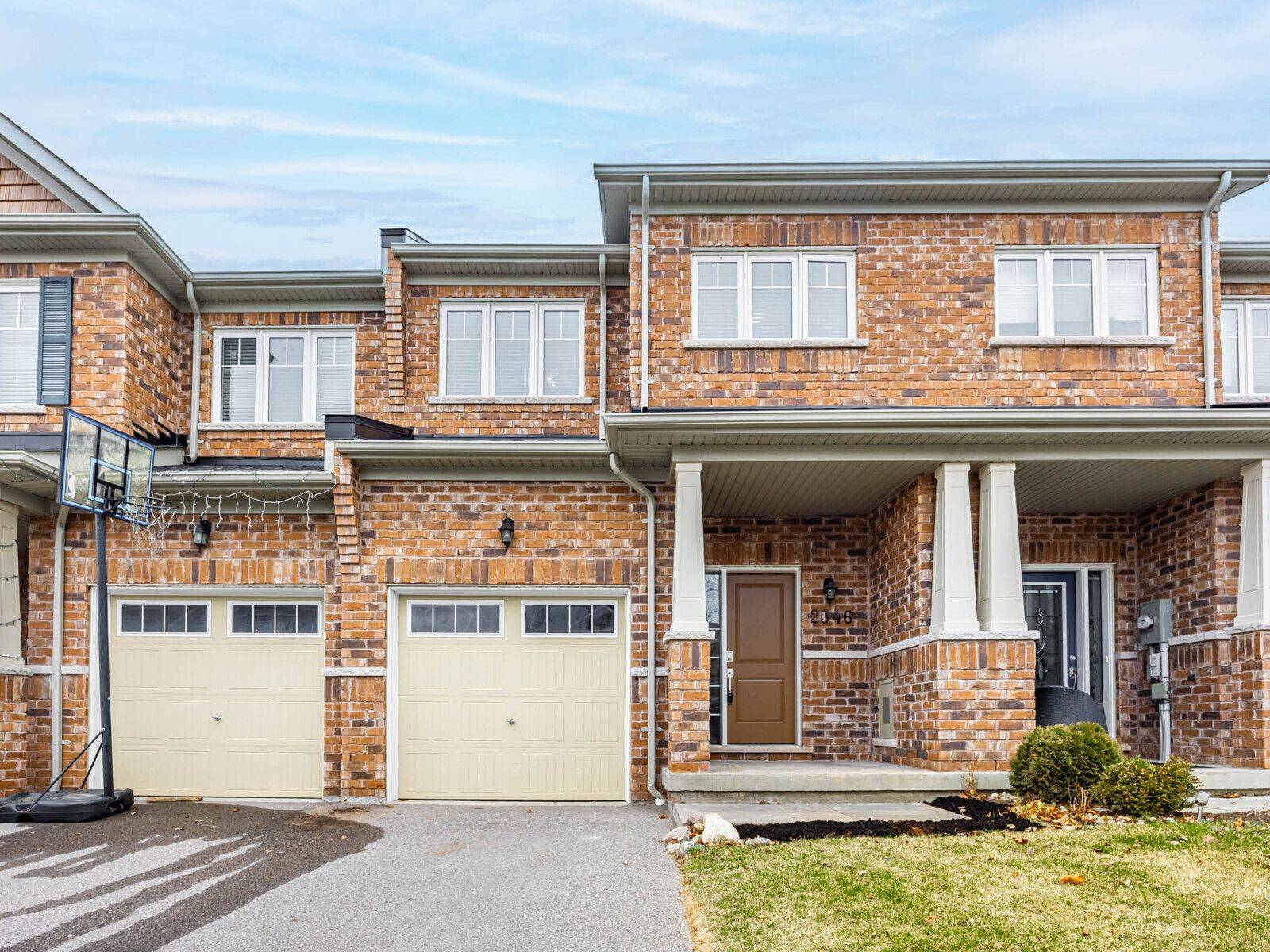 2346 New Providence ST, Oshawa, ON L1L 0C1