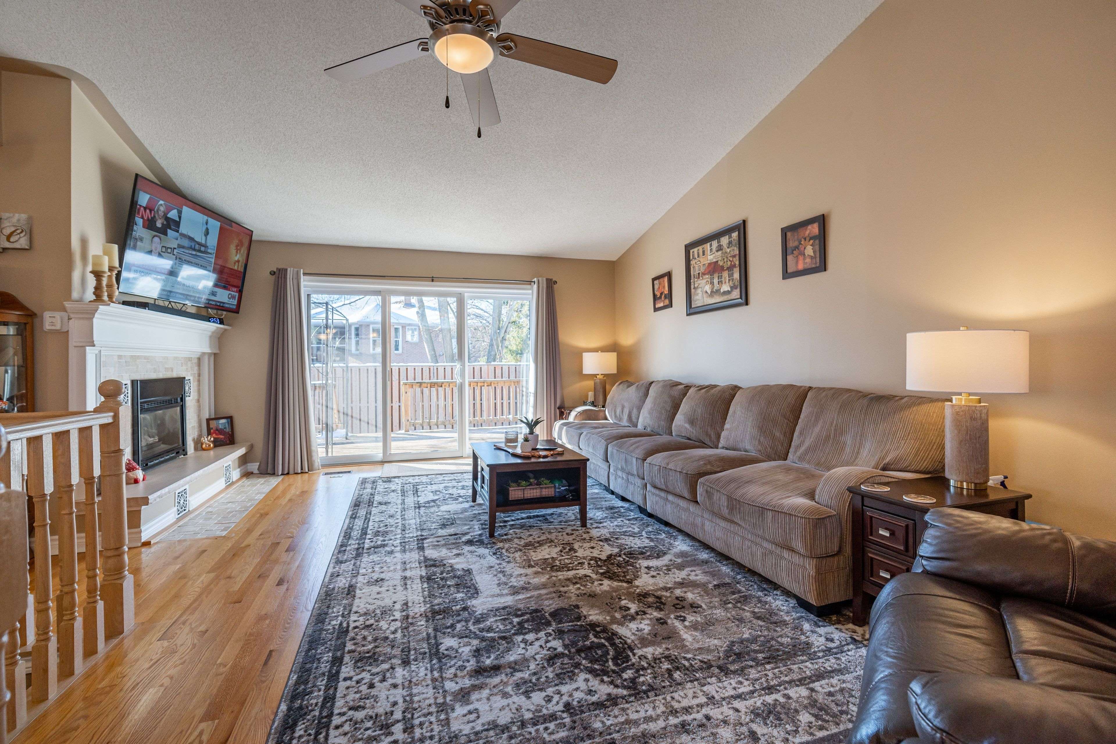 Kawartha Lakes, ON K0M 1A0,10 HILLVIEW DR
