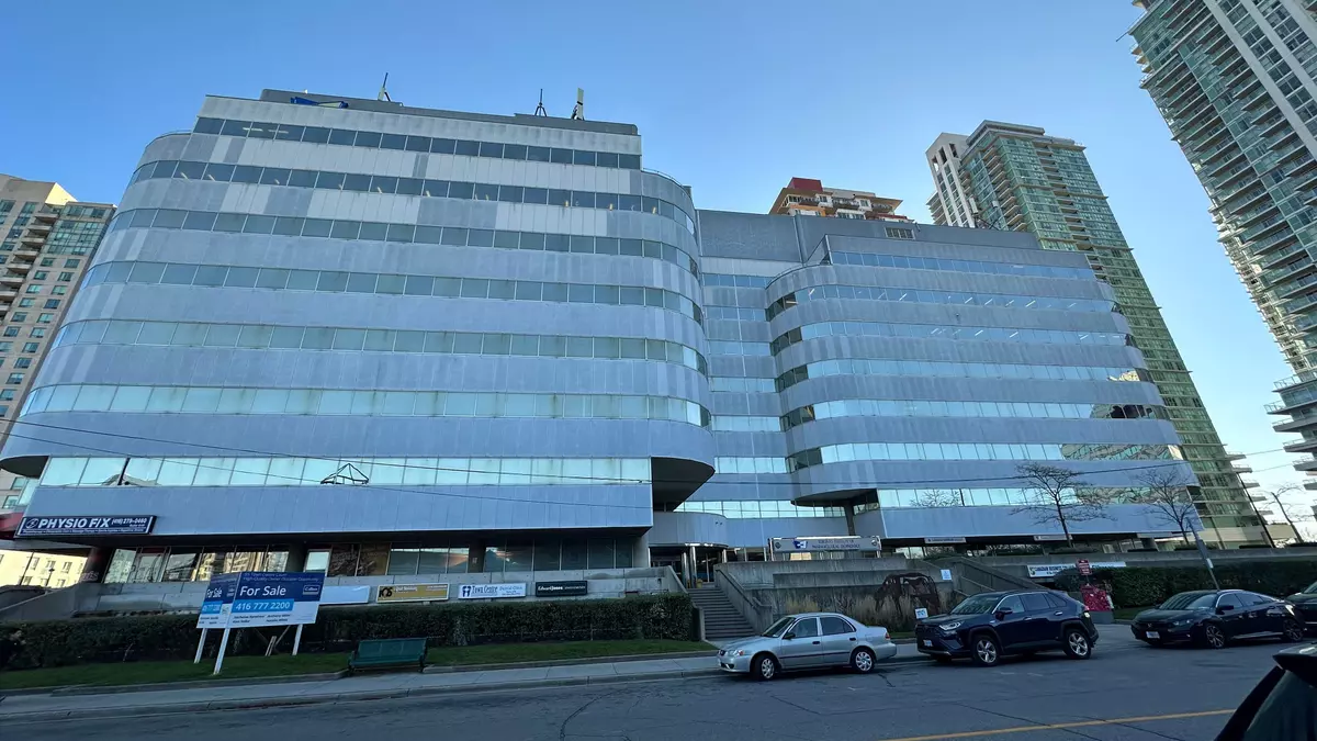 Toronto E09, ON M1P 4X4,55 Town Centre CT #105