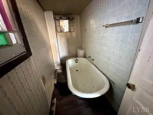 Lynchburg, VA 24504,1113 Monroe ST