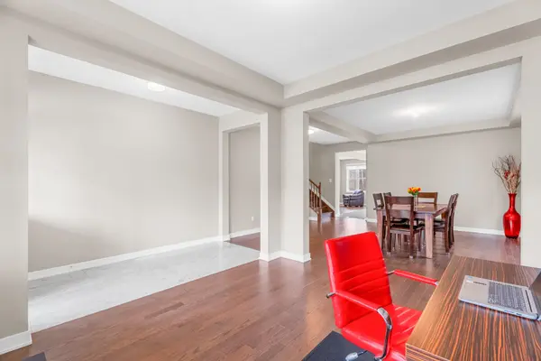 Stittsville - Munster - Richmond, ON K0A 2Z0,102 Green Ash AVE