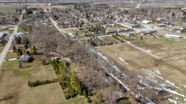 Minto, ON N0G 1M0,21 Brown ST S