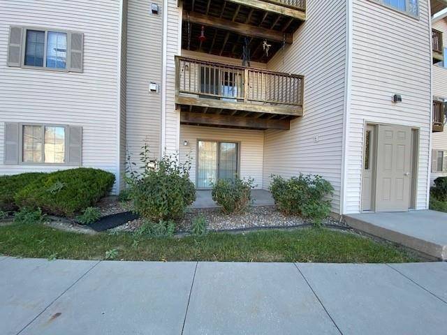 Coralville, IA 52241,2875 Coral Ct #104