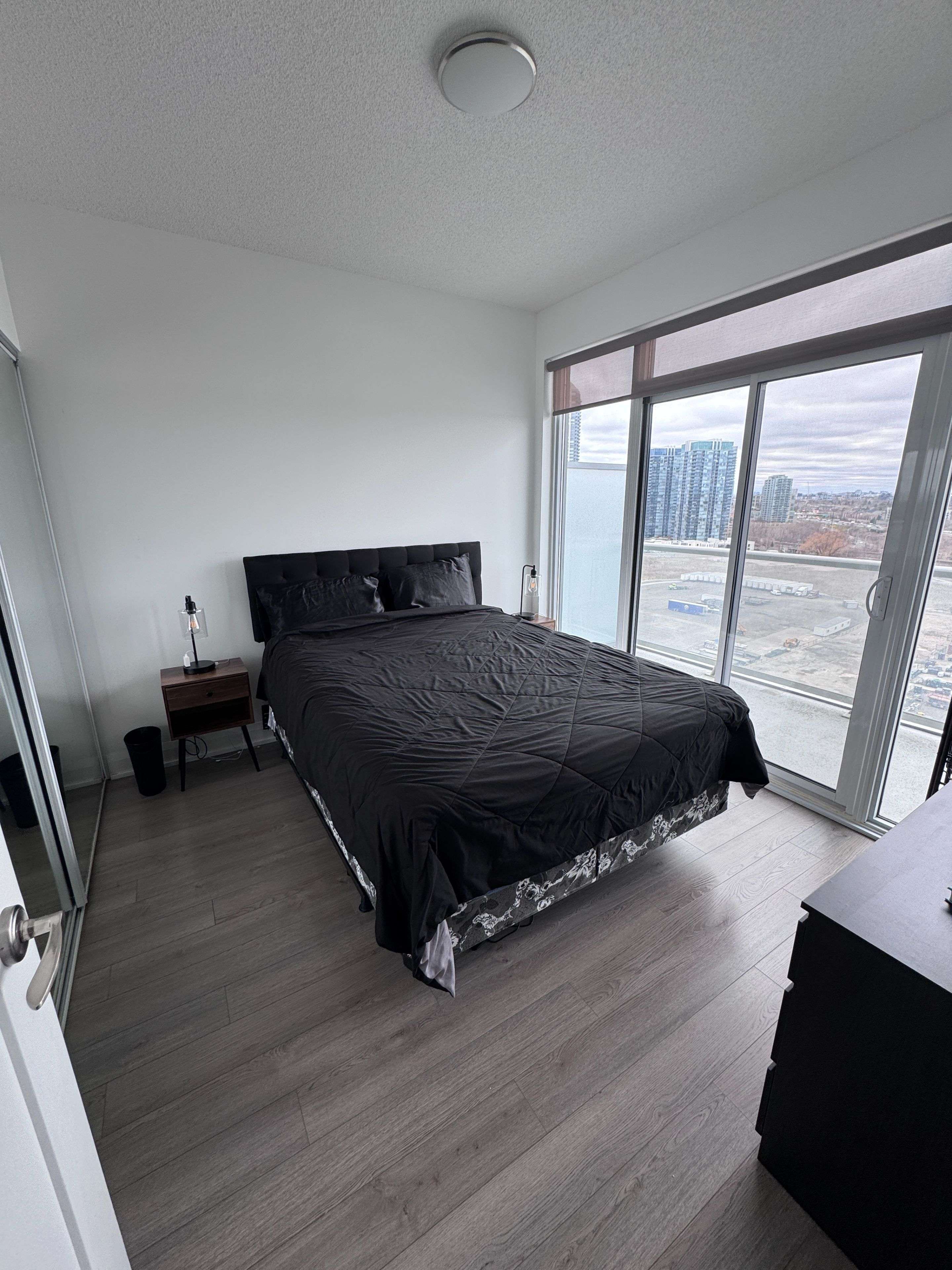 Toronto W06, ON M8V 0C5,56 Annie Craig DR #1608