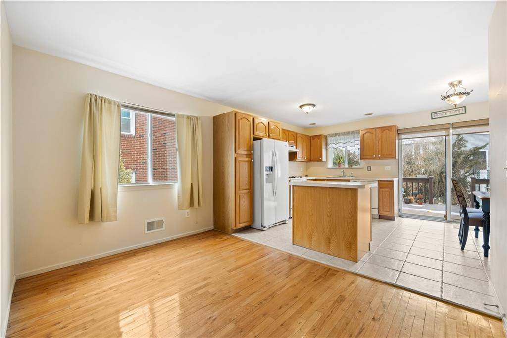 Staten  Island, NY 10314,267 Graves ST