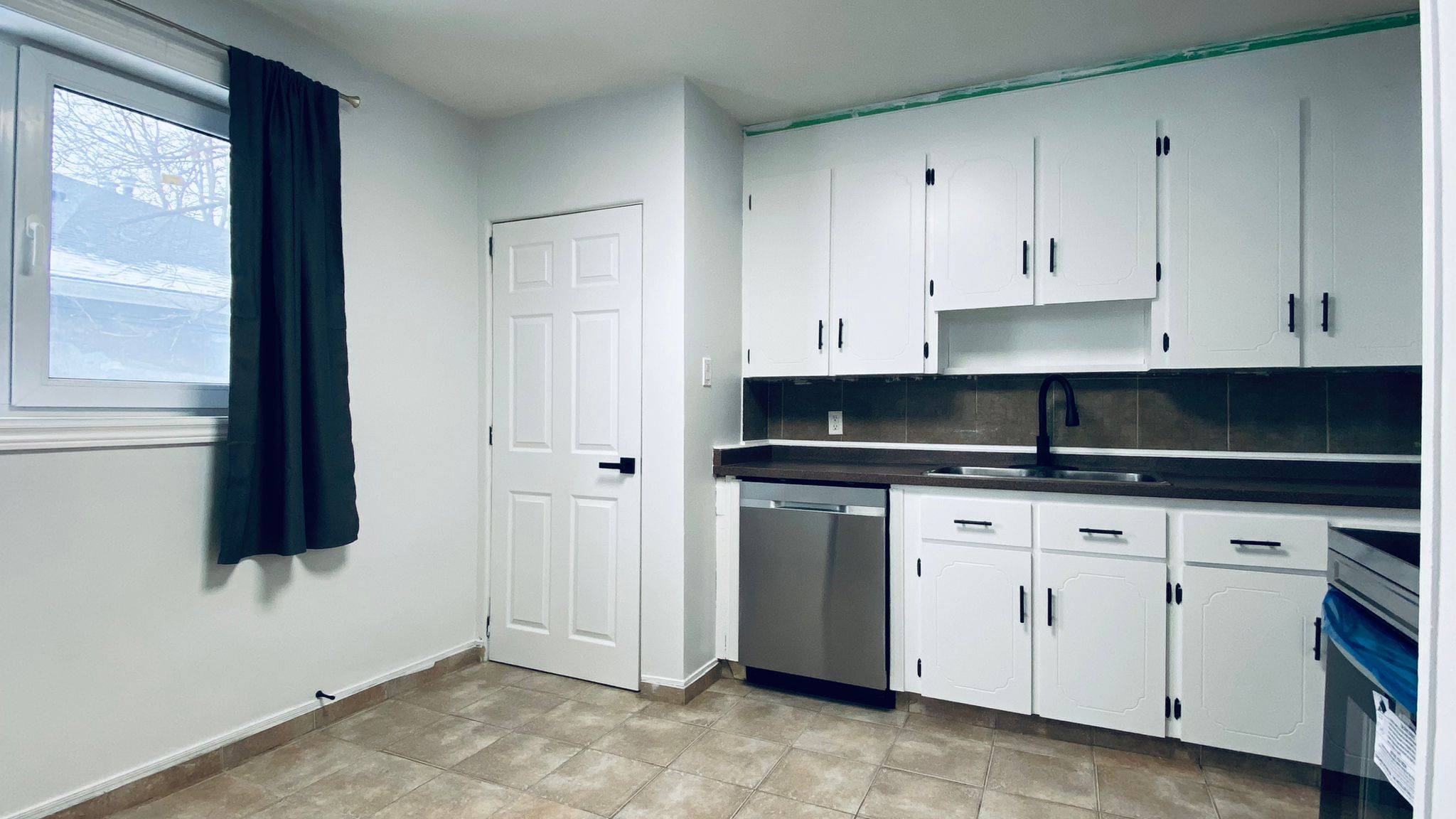 Newmarket, ON L3Y 2Y4,88 Longford DR #Main Floor