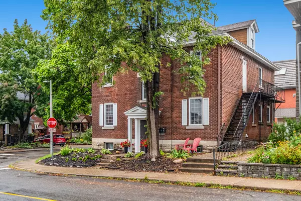 Lower Town - Sandy Hill, ON K1N 8K4,113 Charlotte ST