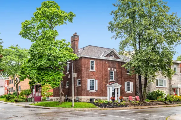 Lower Town - Sandy Hill, ON K1N 8K4,113 Charlotte ST