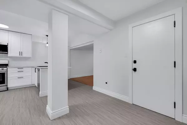 Lower Town - Sandy Hill, ON K1N 8K4,113 Charlotte ST