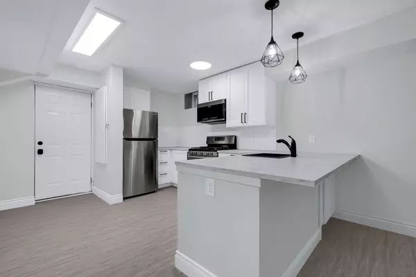 Lower Town - Sandy Hill, ON K1N 8K4,113 Charlotte ST