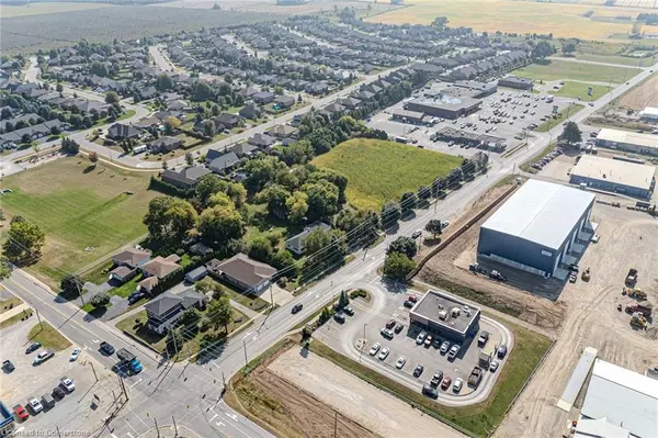 Norfolk, ON N0E 1Y0,822 24 Regional RD