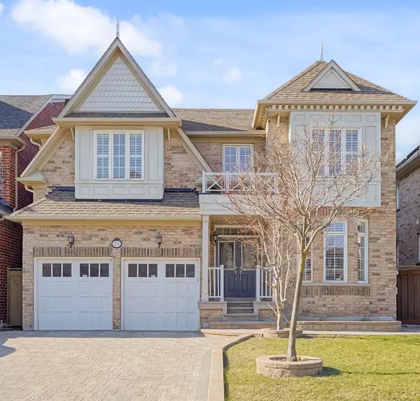 24 Earnshaw DR, Markham, ON L6C 0E4