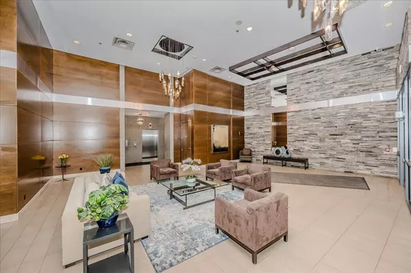 Mississauga, ON L5G 0A3,1 Hurontario ST #2102