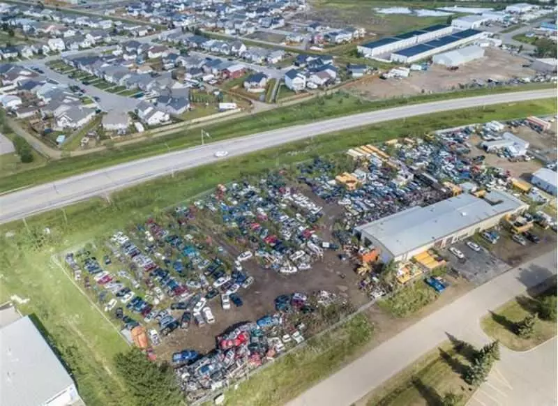 Sylvan Lake, AB T4S1P4,2 Industrial DR