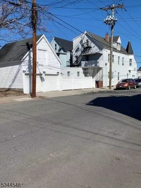 Paterson City, NJ 07524,22 2nd Ave