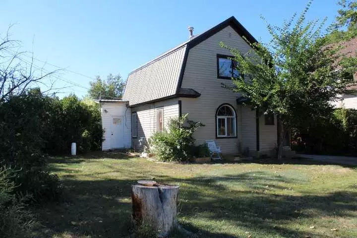 Bow Island, AB T0K0G0,309 Centre ST N
