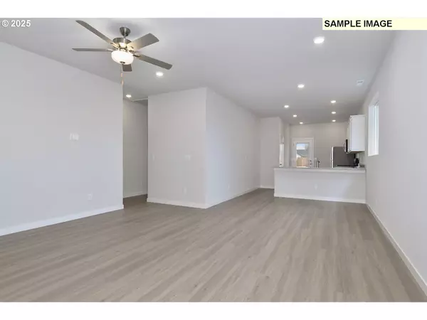 Woodburn, OR 97071,1212 Parkside AVE