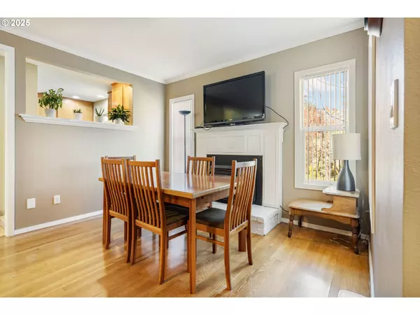 Portland, OR 97219,6218 SW GARDEN HOME RD