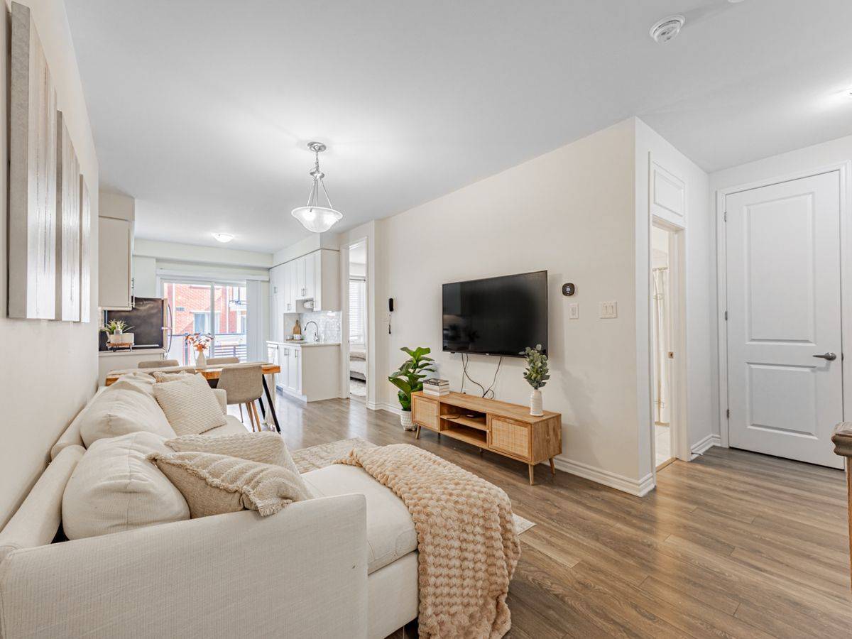 Pickering, ON L1X 0H5,1148 Dragonfly AVE #113