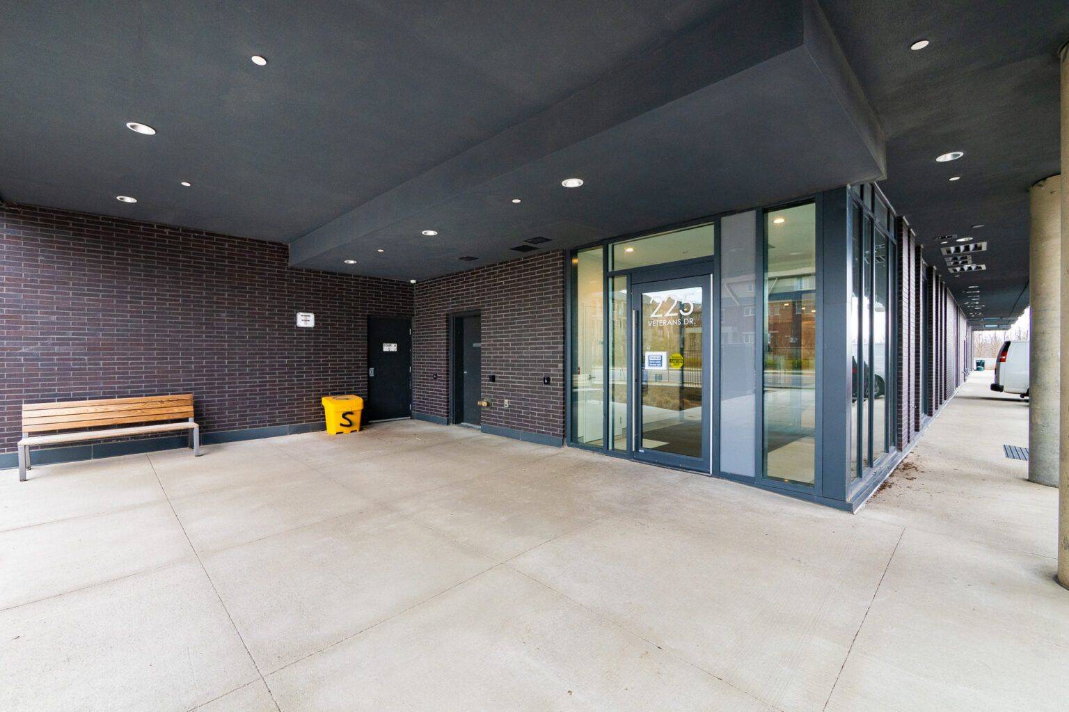 Brampton, ON L7A 0B6,225 Veterans DR #807